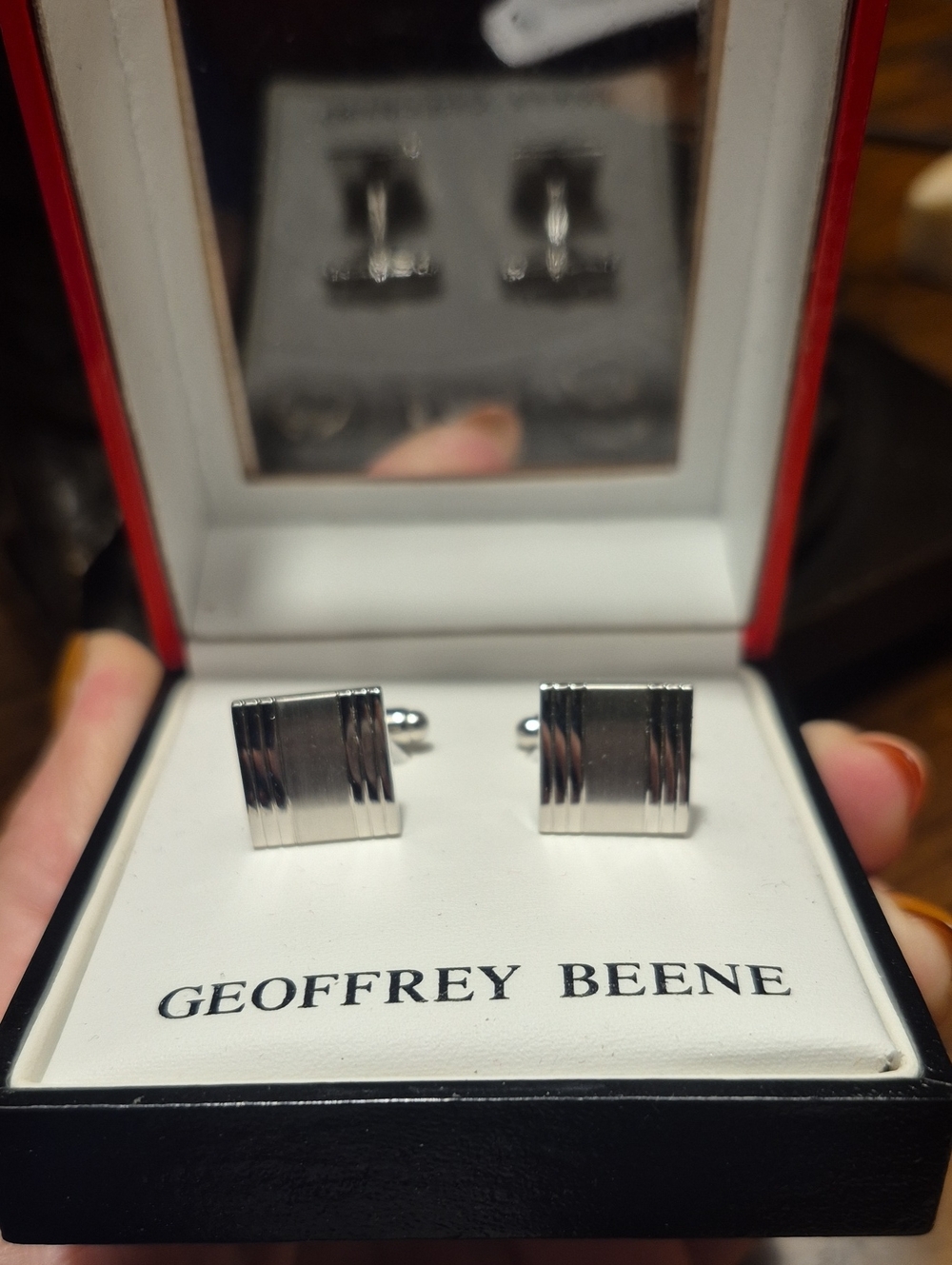 Geoffrey Beene Polished Silver-Tone Ribbed Square Cufflinks New In Box